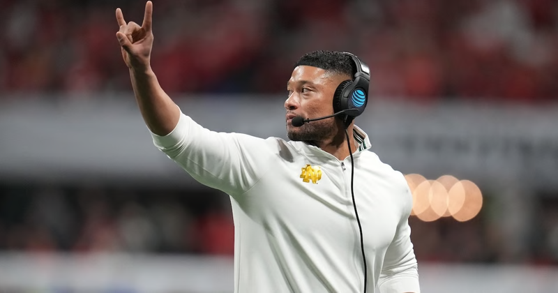 SWiltfong_'s tweet photo. NEW: Notre Dame dropped 52-0 on Rice in front of a loaded sideline of blue-chip recruits — and the Irish are cooking in 2028 and 2029.  

The vibes were immaculate.  

"The biggest thing that stands out is the life after football stuff and the power of the Notre Dame network."

Intel: https://t.co/7mkh0O04P5
