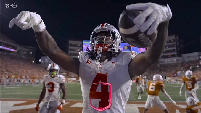 PlayNowSports's tweet photo. Jeremiah Smith HORNS DOWN TD on Texas before half to make it 20-3 Ohio State 😤

Is Smith winning the Heisman this year? 

19+ | #GoBucks https://t.co/H0YLN11WCR