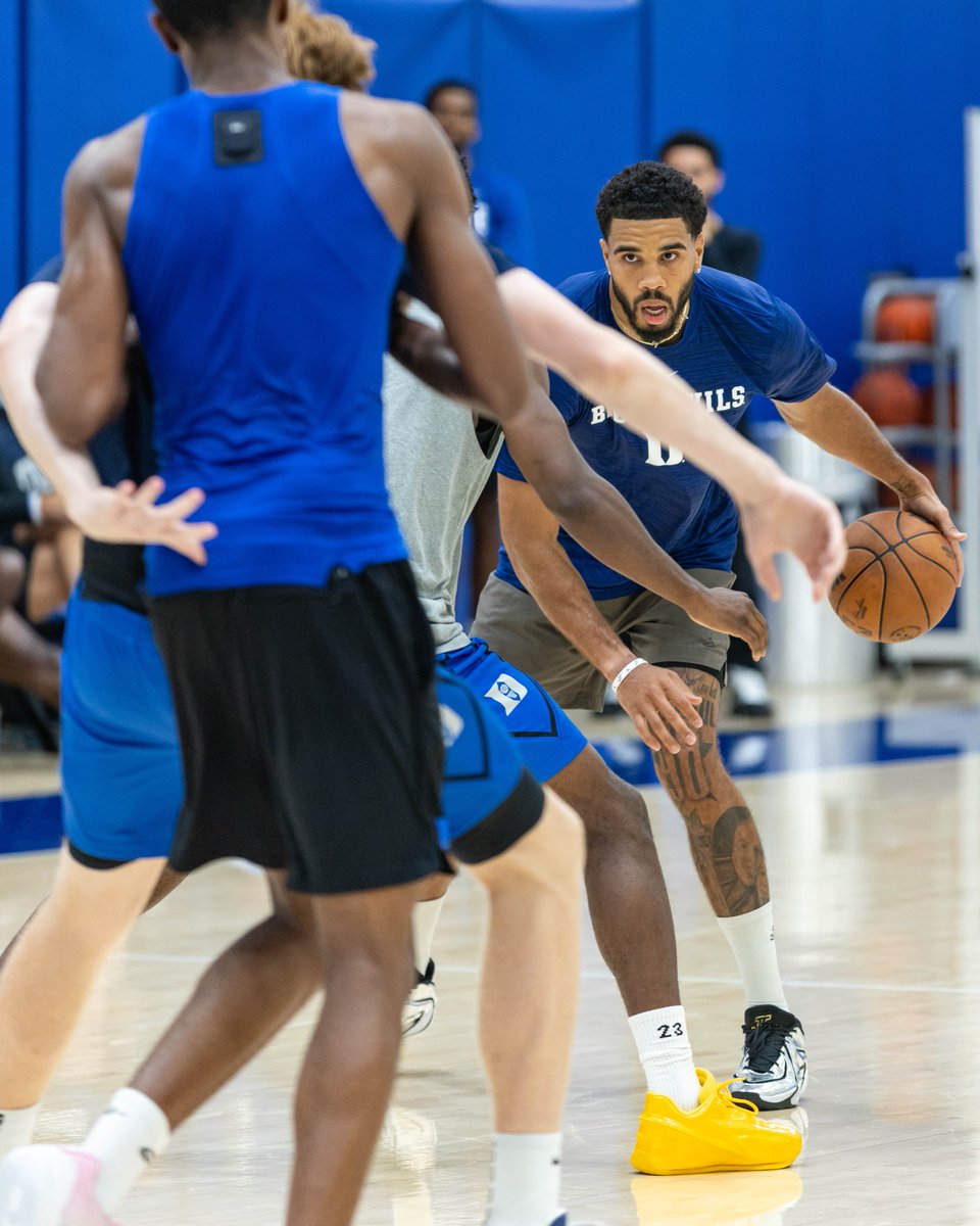 DukeMBB's tweet photo. only at Duke https://t.co/ed0OnUjR3D
