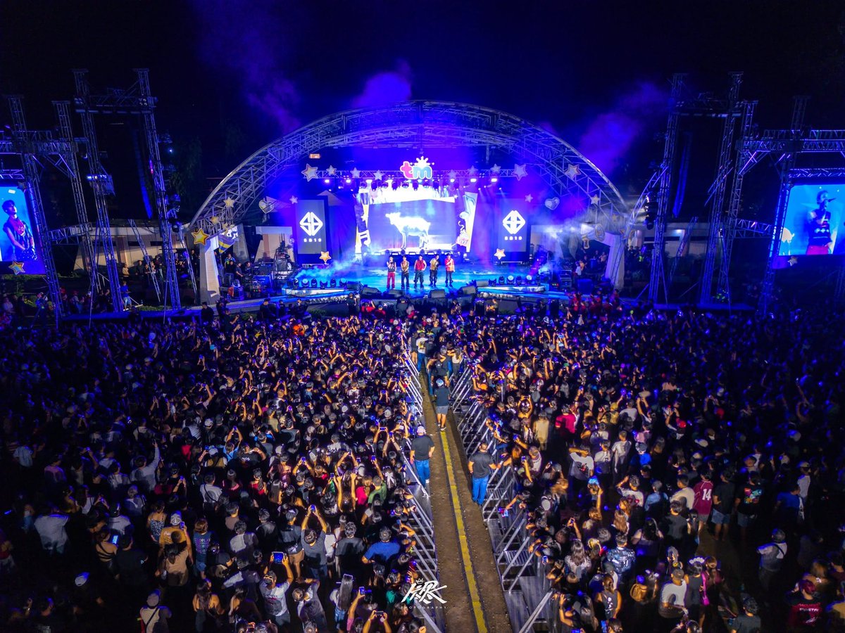 superbpaulo's tweet photo. Insane crowd last night! 🔥

📸 KIRK MOVES Fb

SB19 HYPES TeaM FAIR 2026
@SB19Official #SB19
#SB19_TeamFair2026 https://t.co/AIGkQW4WPV