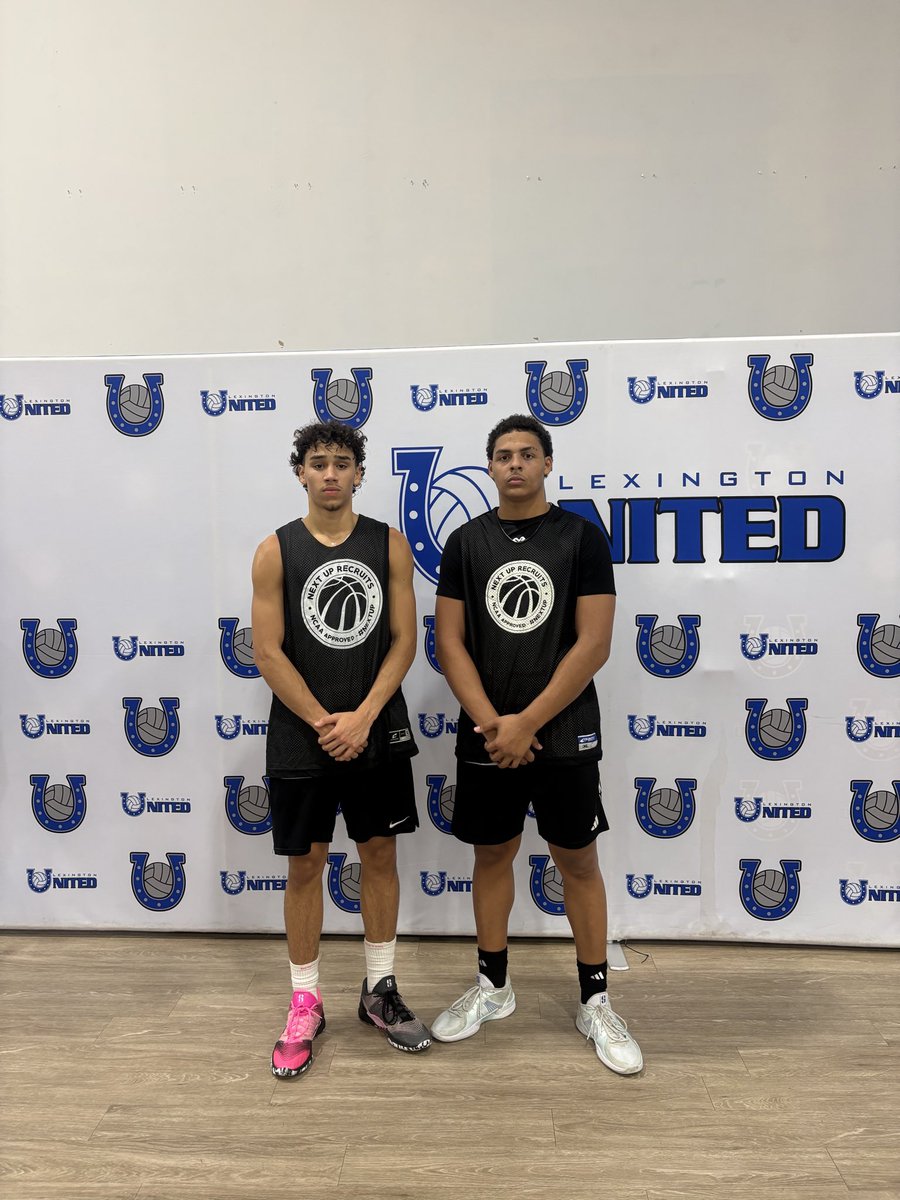 CarlosJ1865837's tweet photo. Blessed for the opportunity to compete at @NextUpRecruits 🙏🏽🏀 Got to play with one of my best friends @drosadob , compete, make plays, and have fun. Thank God for another opportunity to grow and get better! 💯

Go Eagles 🦅 https://t.co/BxKIJQMdz1