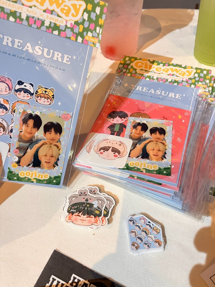 _DearP's tweet photo. มีประมาณ 20setคั้บ อยู่ติดเคาท์เตอร์เลยย พี่จุนจิ๋วมีกลิตเตอร์วิ้งค์ๆด้วย
#ourlightofshiningstar_junkyu https://t.co/MDM7vgRRFm