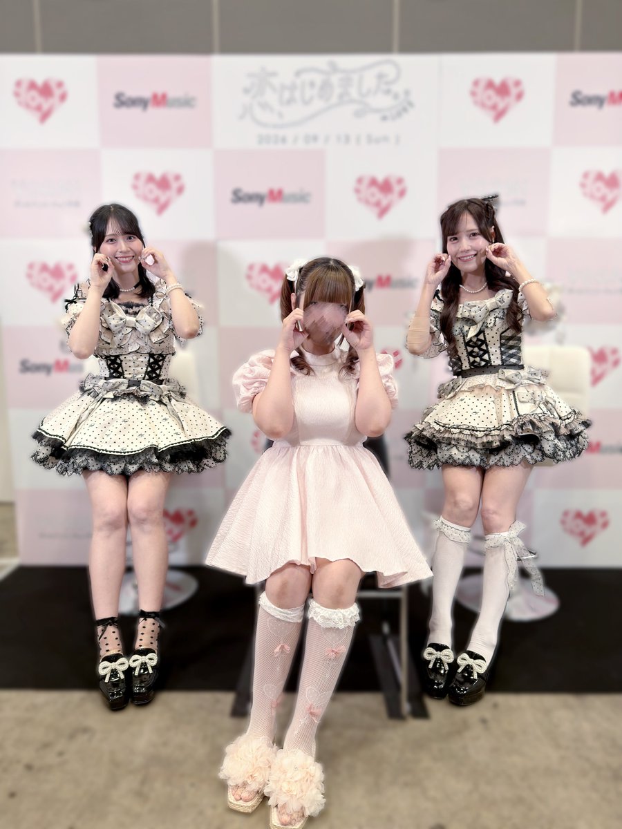 kiamainya's tweet photo. 久しぶりに舞香ちゃんと対面できて緊張しすぎてたけど初対面のさなつんがずっときあらやん！ｗｗって連呼してくれてて少し緊張溶けた(T . T)さなつん神対応すぎる😭舞香ちゃんもさなつんもありがとうᵕ̩̩ ⩊ ᵕ̩̩💧💘 https://t.co/1MdcqXK9YR