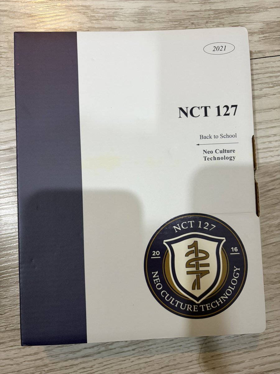 guweyzb's tweet photo. ขาย // back to school nct127 โดยอง
สภาพกล่องด้านนอกบุบ ของด้านในไม่แกะซีล 
ราคา 200 บาท รวมส่ง #ตลาดนัดnct127 #ตลาดนัดnct https://t.co/3mk11vG5uu