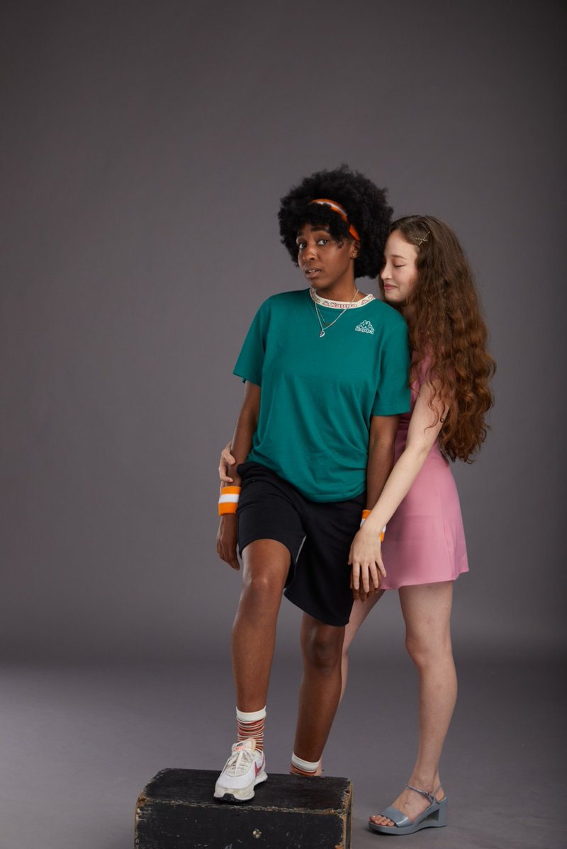 AyoESource's tweet photo. 📷"Bottoms" Promo shoots of Ayo Edebiri and Havana Rose Liu https://t.co/M8drGtQ3cG