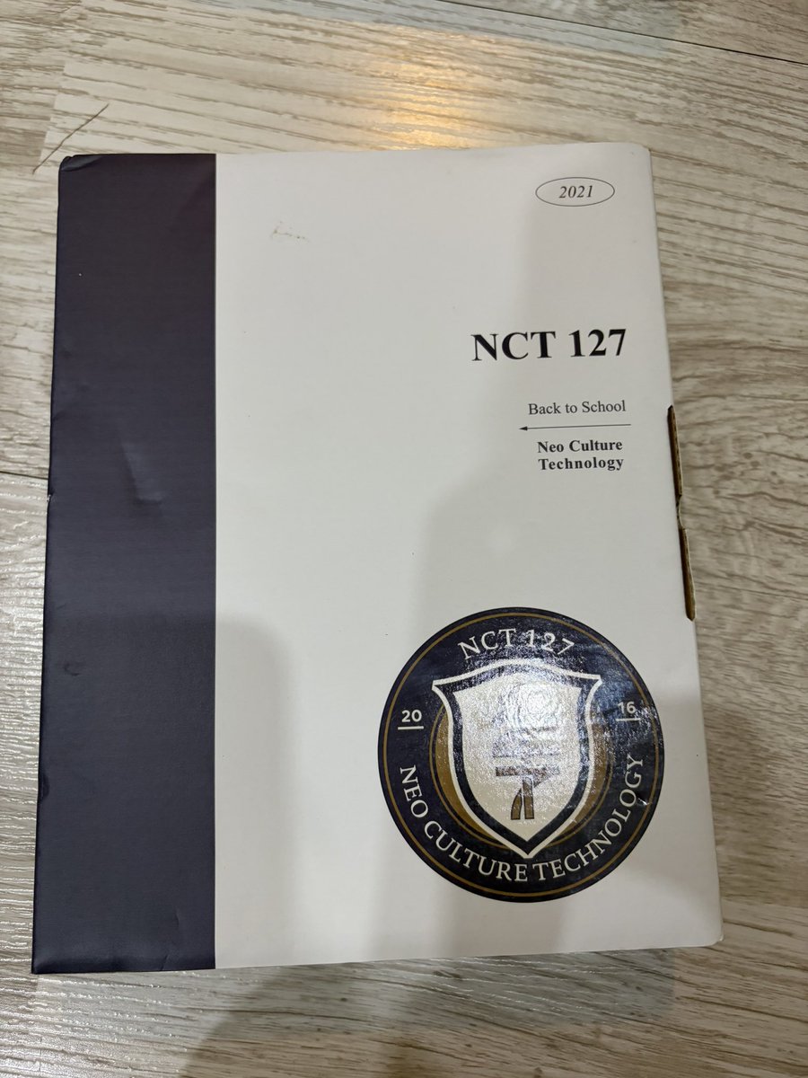 guweyzb's tweet photo. ขาย // back to school nct127 แจฮยอน 
สภาพกล่องด้านนอกบุบ ของด้านในไม่แกะซีล 
ราคา 250 บาท รวมส่ง #ตลาดนัดnct127 #ตลาดนัดnct https://t.co/DqFtpgaNk2