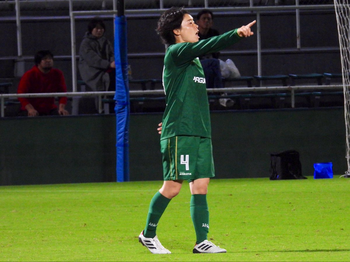 ym_msk221's tweet photo. 姿見れるだけでもと思い、
西が丘に向かってました
姿どころか笑顔も目の前でアップする姿も
プレーする姿もかっこいい姿も
最後にはヘディングゴールまで
見れちゃいました😳😭
真代ちゃんのがんばる姿が自分のパワーの源です
改めて感じた1日でした！ありがとう！

【＠_maaayo3 】 https://t.co/DW42D7BbYQ