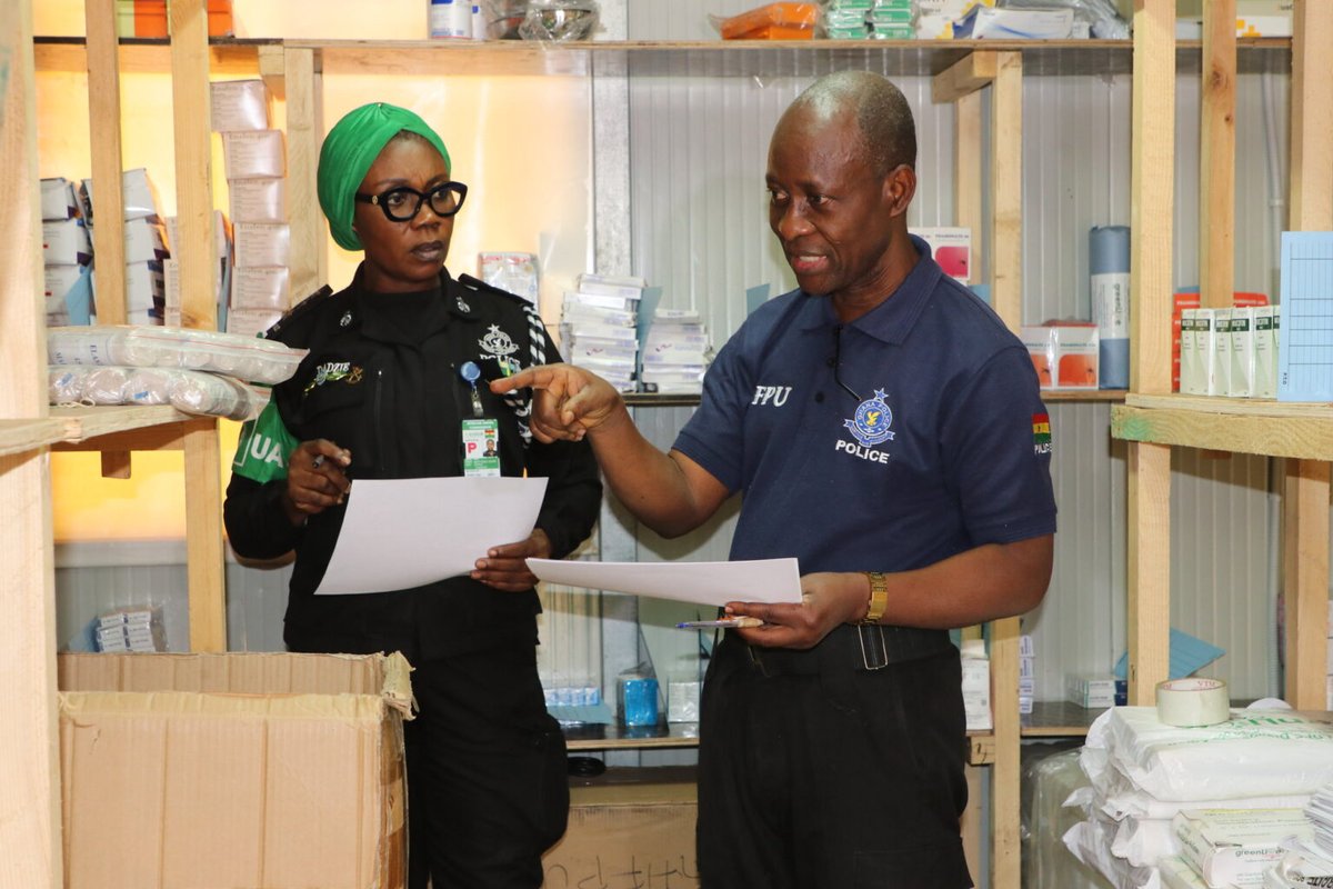 aussom_'s tweet photo. From logistics and welfare to fuel coordination and joint patrol support, DSP Gifty Essel-Dadzie helps keep the Ghana Formed Police Unit mission-ready under #AUSSOM in #Baidoa.
Learn about her role: https://t.co/HFyPcLuRxB
#AUSSOMOnTheFrontlines
#ServiceAndSacrifice https://t.co/RmAbxugk9t