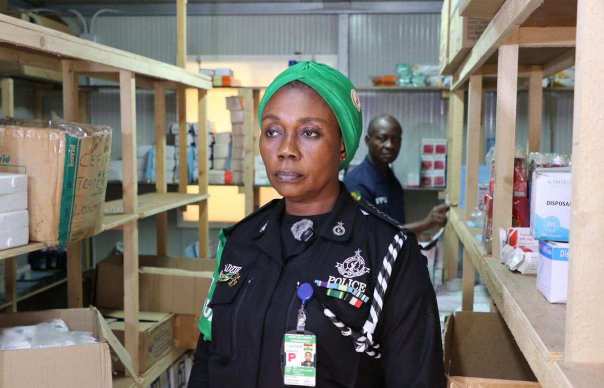 aussom_'s tweet photo. From logistics and welfare to fuel coordination and joint patrol support, DSP Gifty Essel-Dadzie helps keep the Ghana Formed Police Unit mission-ready under #AUSSOM in #Baidoa.
Learn about her role: https://t.co/HFyPcLuRxB
#AUSSOMOnTheFrontlines
#ServiceAndSacrifice https://t.co/RmAbxugk9t