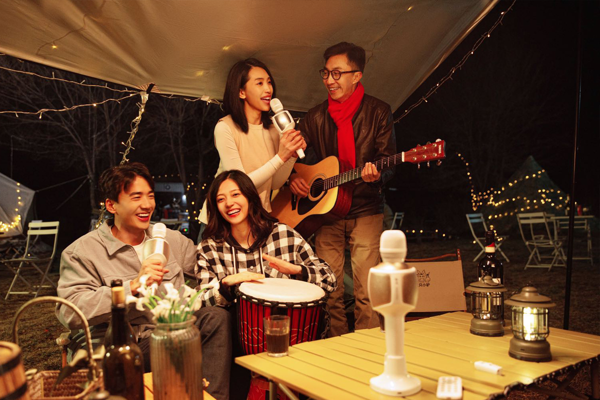 MerlinHandnh72's tweet photo. Noche de guitarra acústica con amigos, sonrisas que suenan tan bien como las notas – la música hace que cada momento sea perfecto ， https://t.co/w68qbiSief
