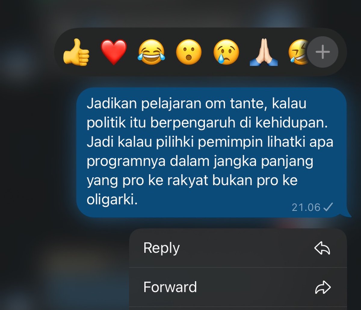 TanyarlBase's tweet photo. 💚 Semua grup keluarga, grup kantor dll bahas hal yang sama, susahnya cari bensin di sulsel. Di grup keluarga aku bilang kek gini, karena ada beberapa keluargaku yang masih belum paham. https://t.co/lvLDQXp8RU