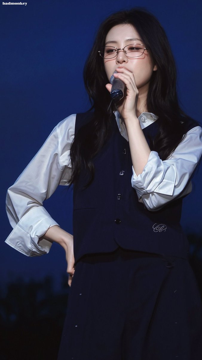 maeshaxxx's tweet photo. Jung Yaxian….. Marry Me?? 🫣😩💍🫶🏻 https://t.co/Kg23ZCeSe6