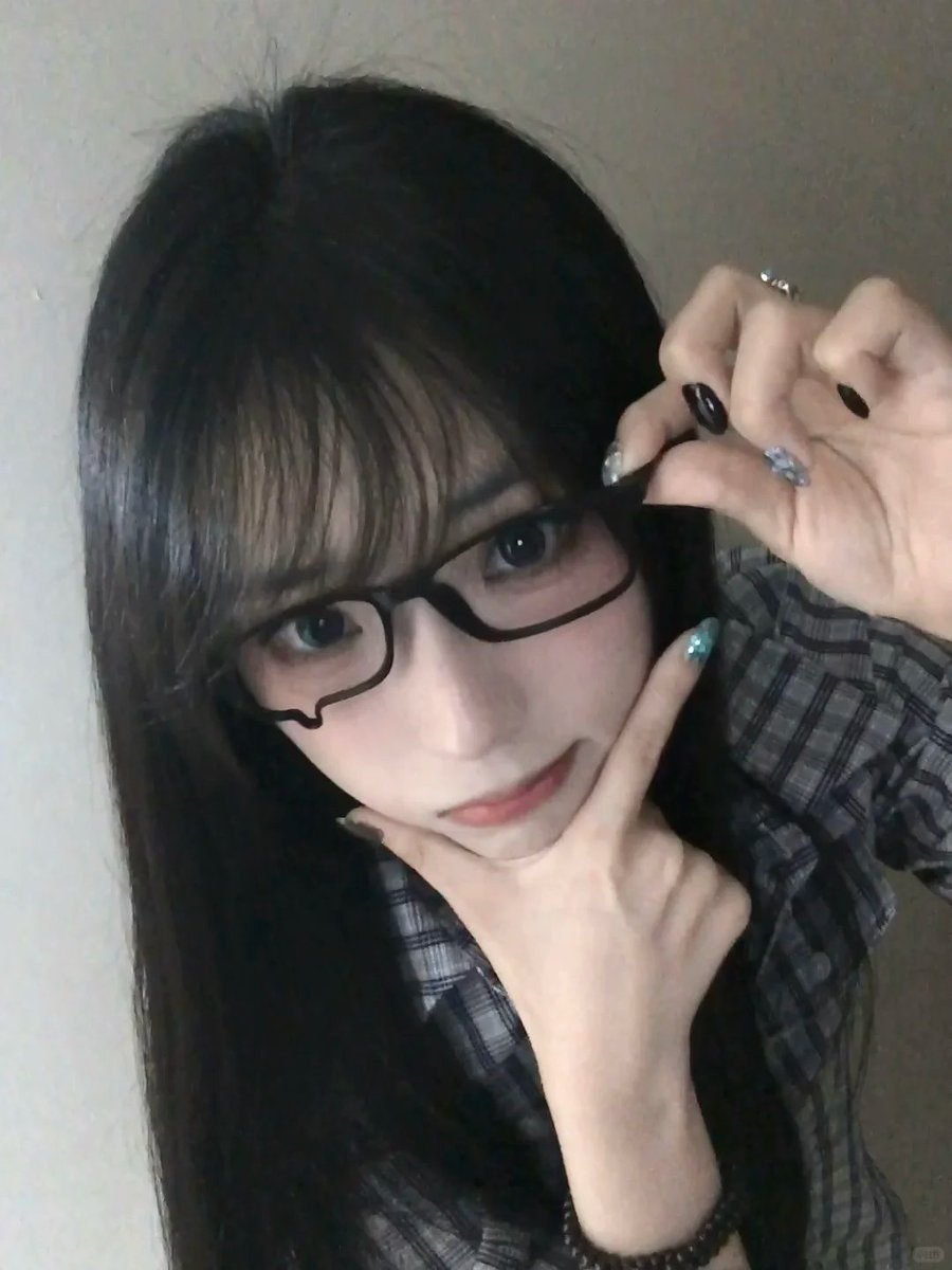 koizwg6's tweet photo. 看起來好像什麼都不缺了 
其實缺一個願意認真聽我講話的人 #台北 https://t.co/79hkEoYk5k