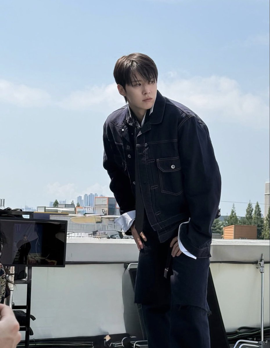 k5d2h6's tweet photo. 덮명좋아요...........느낌좋다 https://t.co/akF4y1RrZx