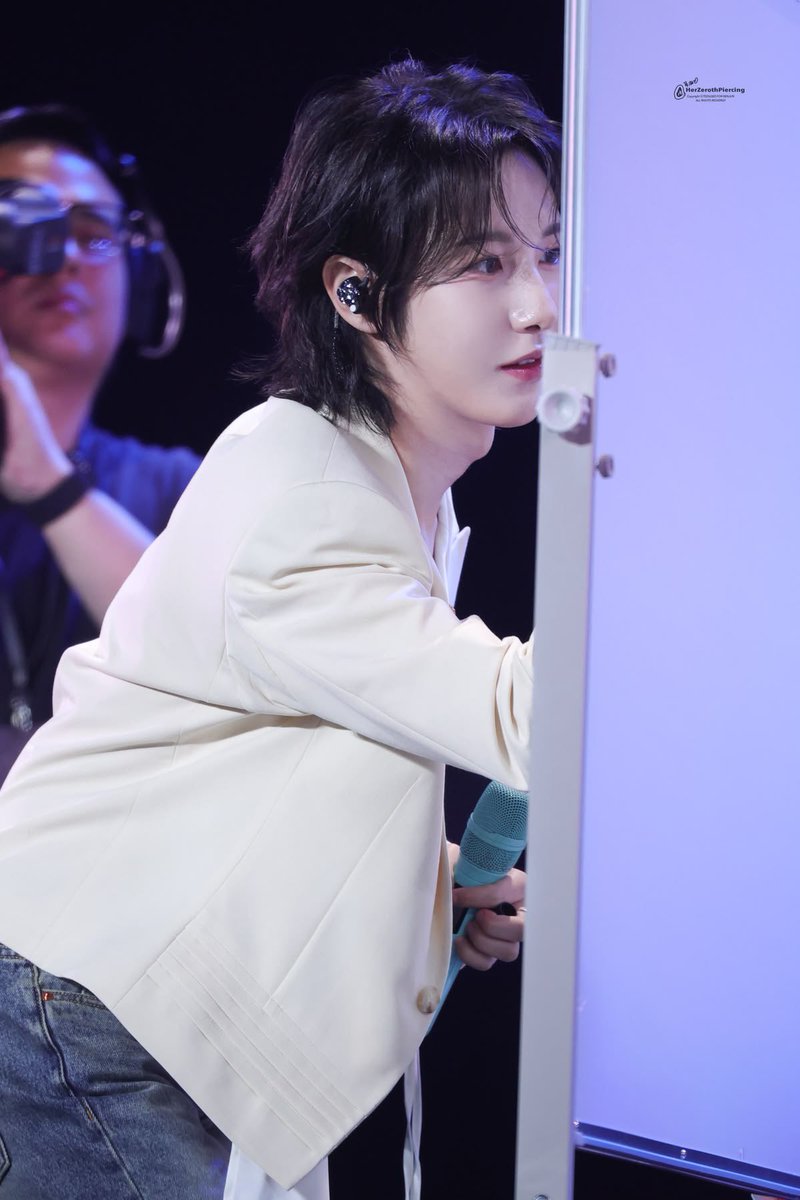 hb3to3's tweet photo. 난 이 날을 영원히 사랑하겟지.. https://t.co/DMyDQDBMch