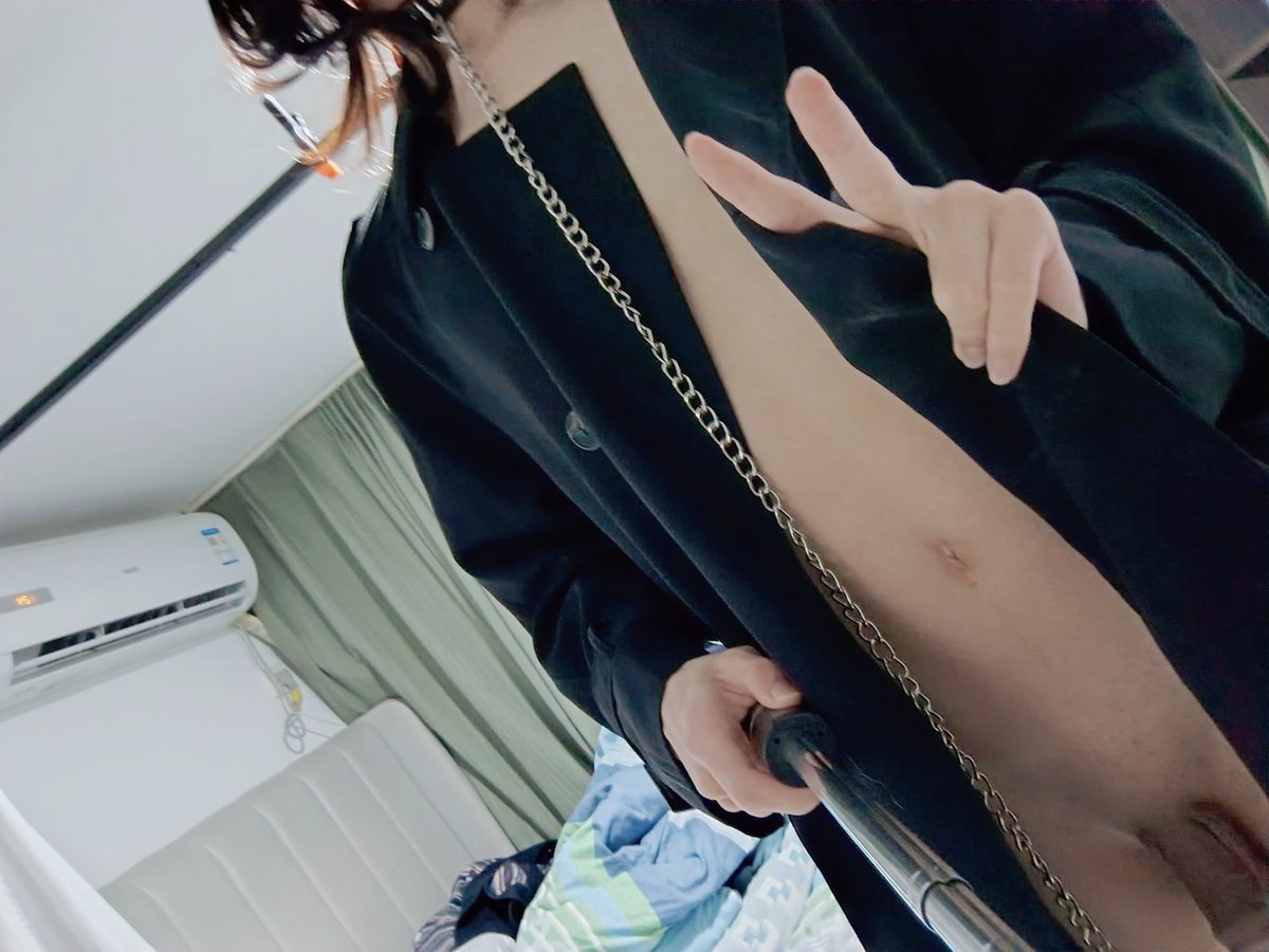 vonshangruo's tweet photo. 玩塞雷卡解锁的露出xp 不过没走很远只到楼道转了一圈～ 
（一个人好难拍哇 后摄不知道效果前摄糊的一坨）
#男娘 #露出 #雌堕 https://t.co/sD5OX2ai3V