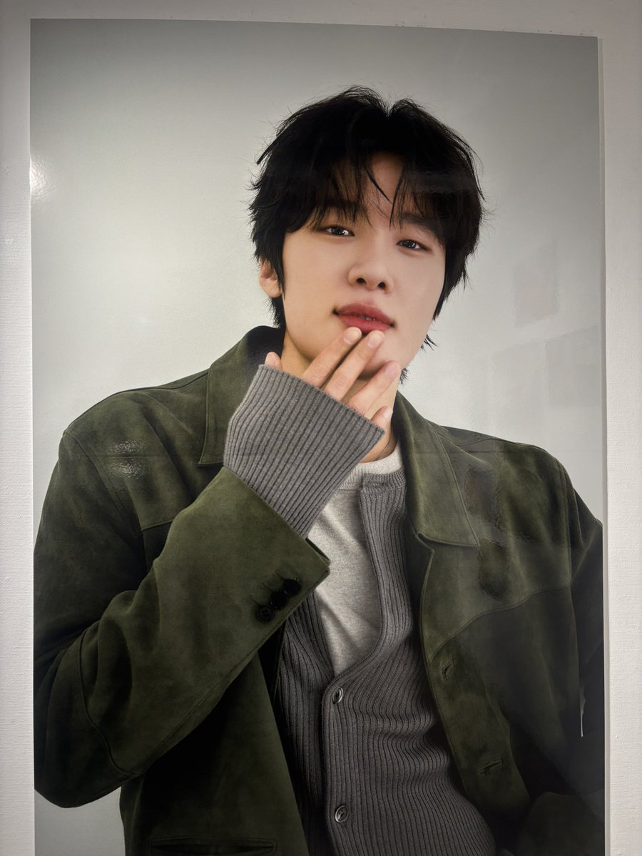 roha_binu's tweet photo. #キムドンヒ #キムドンヒ写真展 #渋谷PARCO #galleyX https://t.co/Dz1jMzxEKB