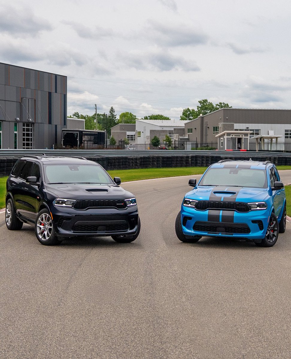 KingOfMopar1's tweet photo. Double the Hemi, double the trouble. https://t.co/hQGLmHnouM