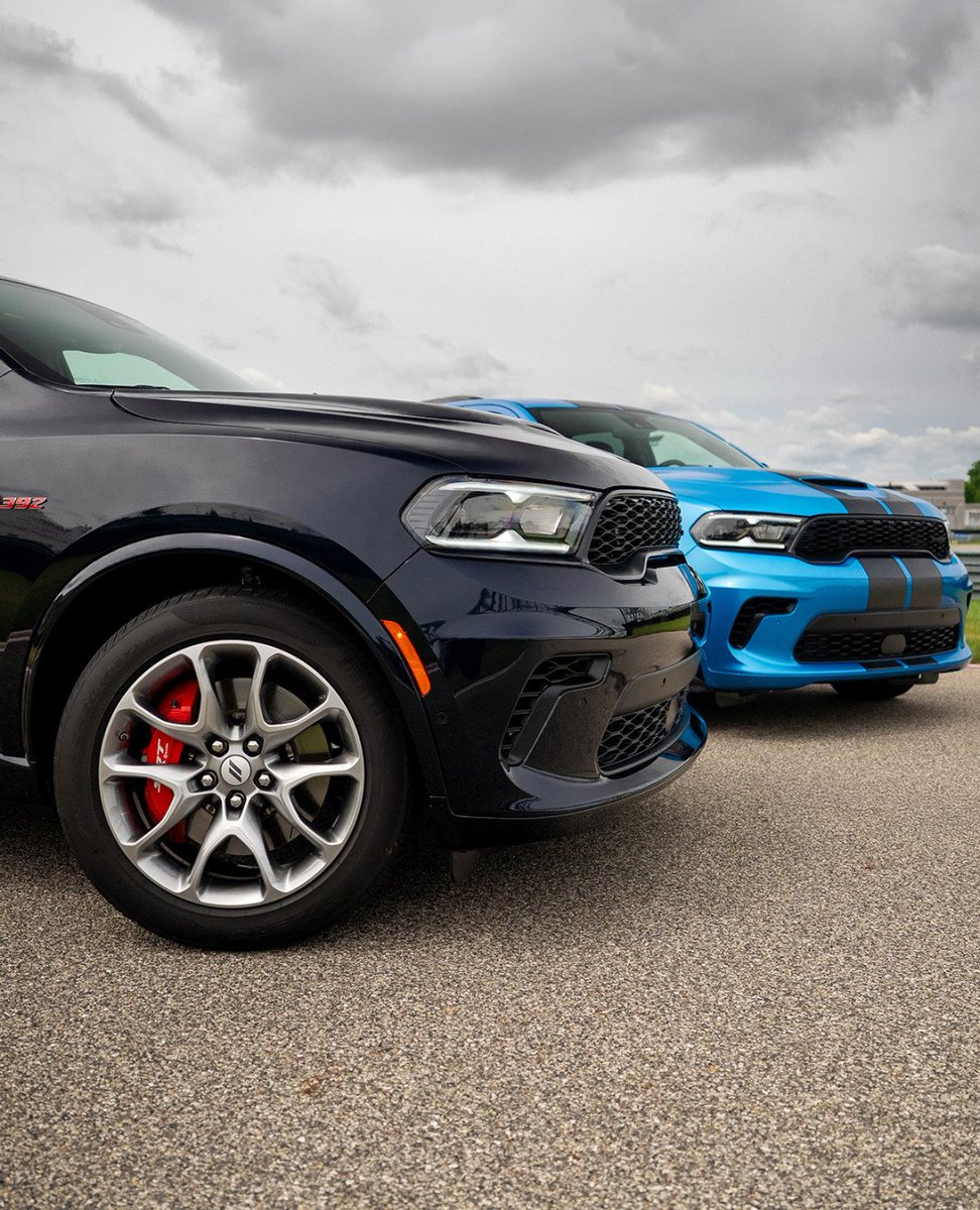 KingOfMopar1's tweet photo. Double the Hemi, double the trouble. https://t.co/hQGLmHnouM