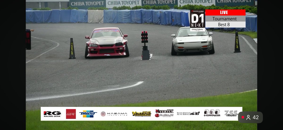 LegendRukaGRACE's tweet photo. アツすぎるwww2人ともカッコよすぎる🤣

D1のBest8にサマポケ痛車居るぞー‼️‼️‼️‼️wwwwww https://t.co/fMEmKlZYal