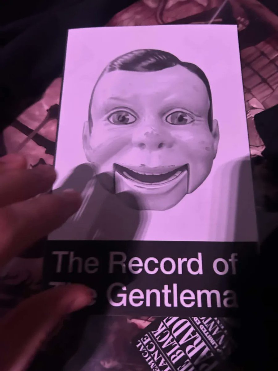 aftermath2ndary's tweet photo. SOMEONE GOT THIS IN THE STADIUM. #MCRSATX https://t.co/3wMdCKGTO1