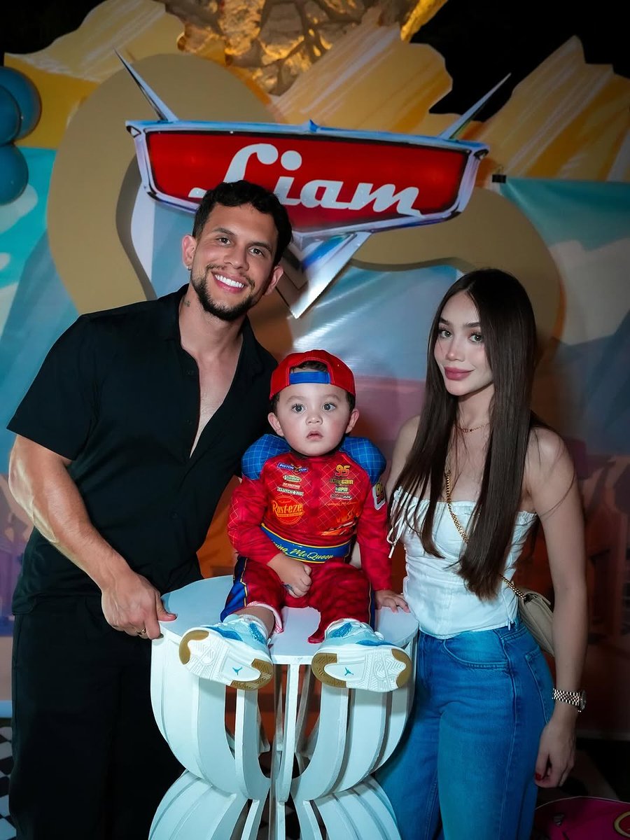 fredri_9onm's tweet photo. Siento por ti, mi bebé, el amor más puro que pueda haber. Gracias por enseñarme diariamente qué es la verdadera felicidad🤍🐻 https://t.co/sW56T43AUS
