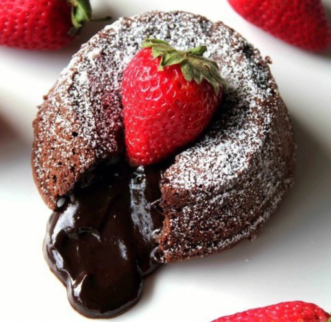 fawnf014603's tweet photo. That first bite of warm matcha lava cake on a rainy Tuesday afternoon Pure small-day happiness. https://t.co/JGjunvdP8v