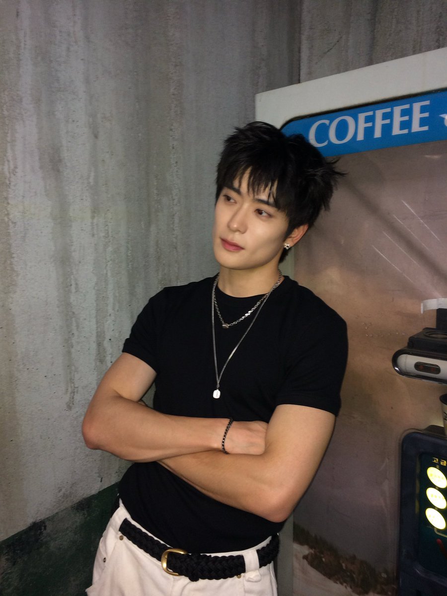 airairair718's tweet photo. อเมริกาโน่คั่วกล้าม https://t.co/n42gU8dmub