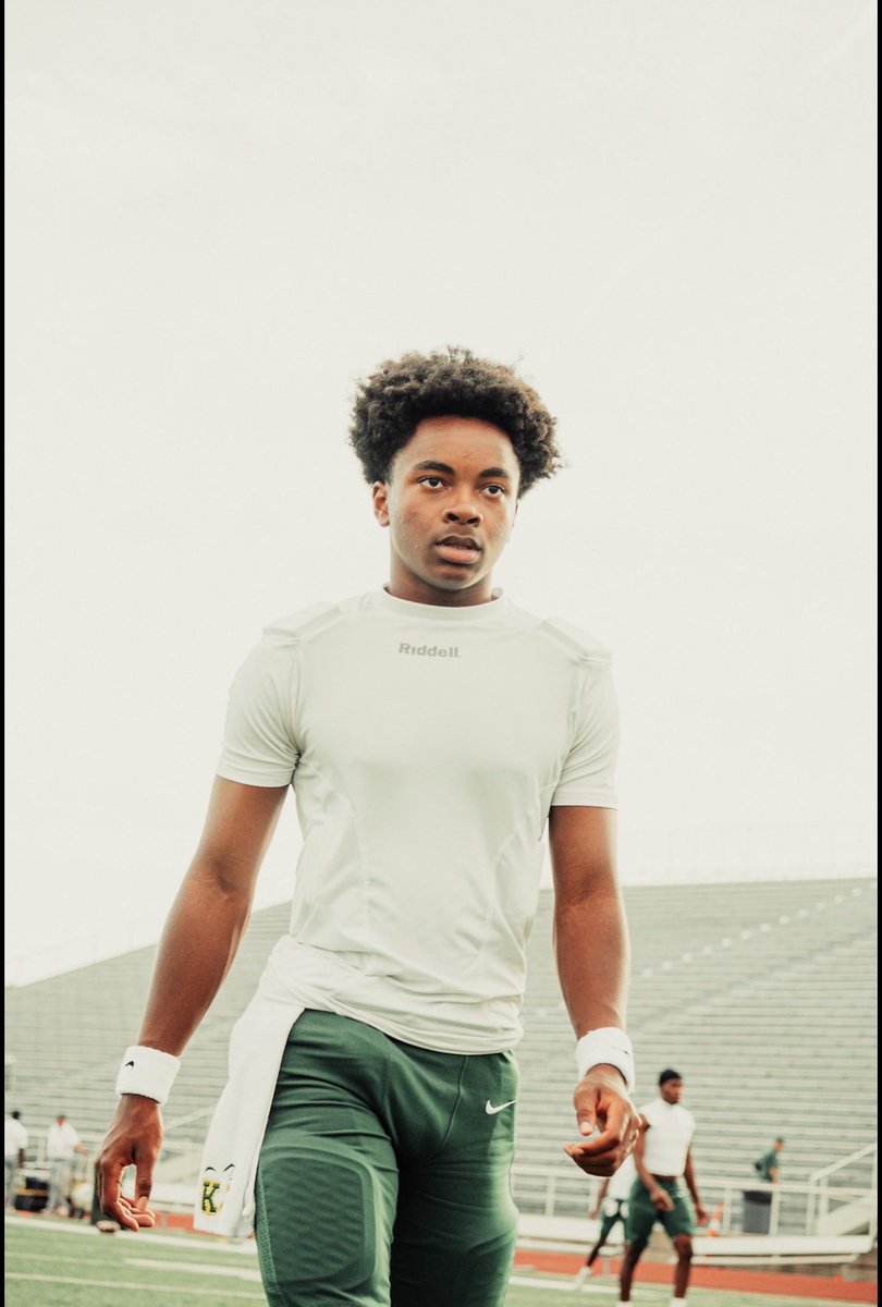MathewsKen37056's tweet photo. Just gotta keep working for everything #goals #Qb https://t.co/tlgG7XKYdt