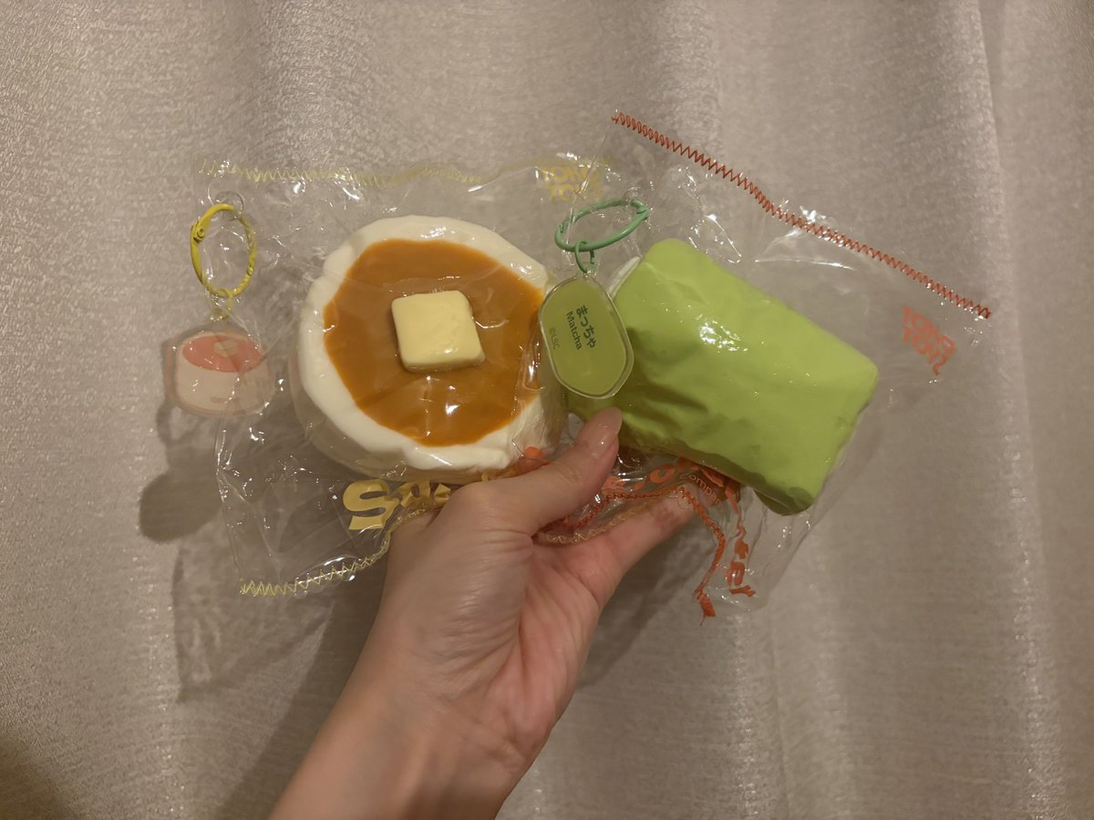 uni_pachislot's tweet photo. 昨日はTOKOTOYZのポップアップ行って、
初スクイーズgetした🥞✨️
喰種もex聞けていい一日だった https://t.co/hCGlzCNTyO
