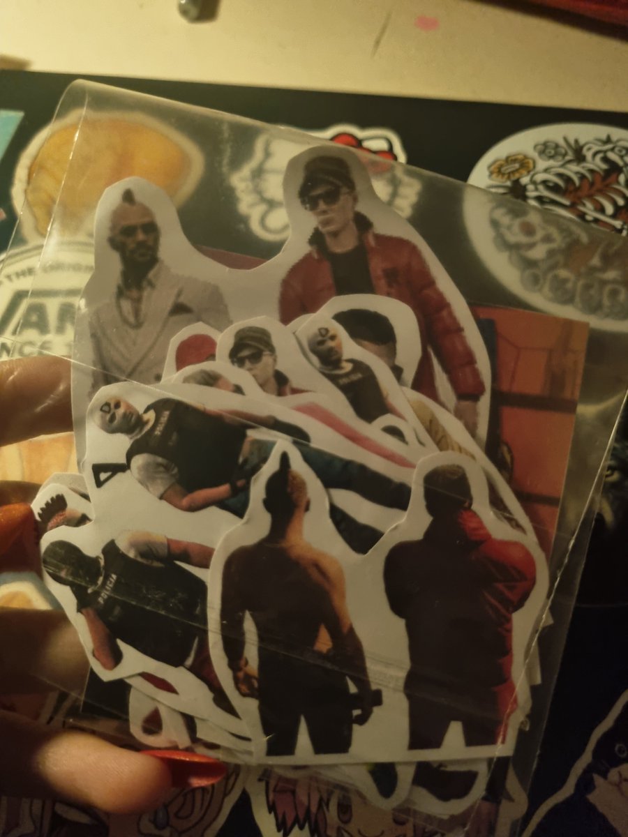 webldu's tweet photo. Me dieron stickers de spainrp por mi cumple, soy la más feliz https://t.co/oy59GTsMMX