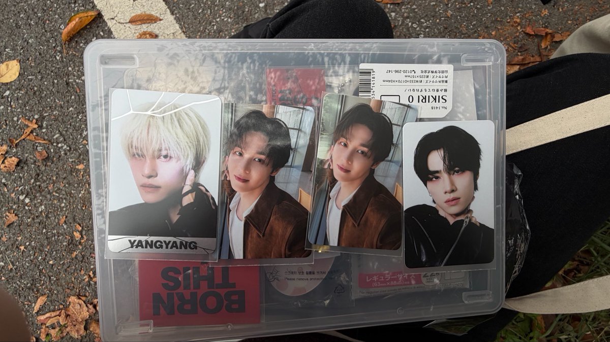 KzVrt4's tweet photo. WayV 威神V Born this way md トレカ 交換

譲:ヤンヤン・クン・シャオジュン

求:すべてヘンドリー
#wayv
#威神v

KBSアリーナか近辺商業施設におりますのでお気軽にお声掛けください https://t.co/9QblYh65I6