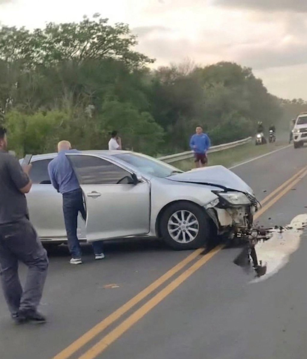 Gianferreyra_'s tweet photo. 🚨🇦🇷 ESTO ES UN ESCÁNDALO

El Diputado Kirchnerista Aldo Leiva CHOCÓ ESTANDO BORRACHO en una ruta del Chaco y se NEGÓ AL TEST DE ALCOHOLEMIA además de QUERER COIMEAR A LOS POLICÍAS

ESTE TIPO TIENE QUE ESTAR PRESO https://t.co/OLyT0af2OP
