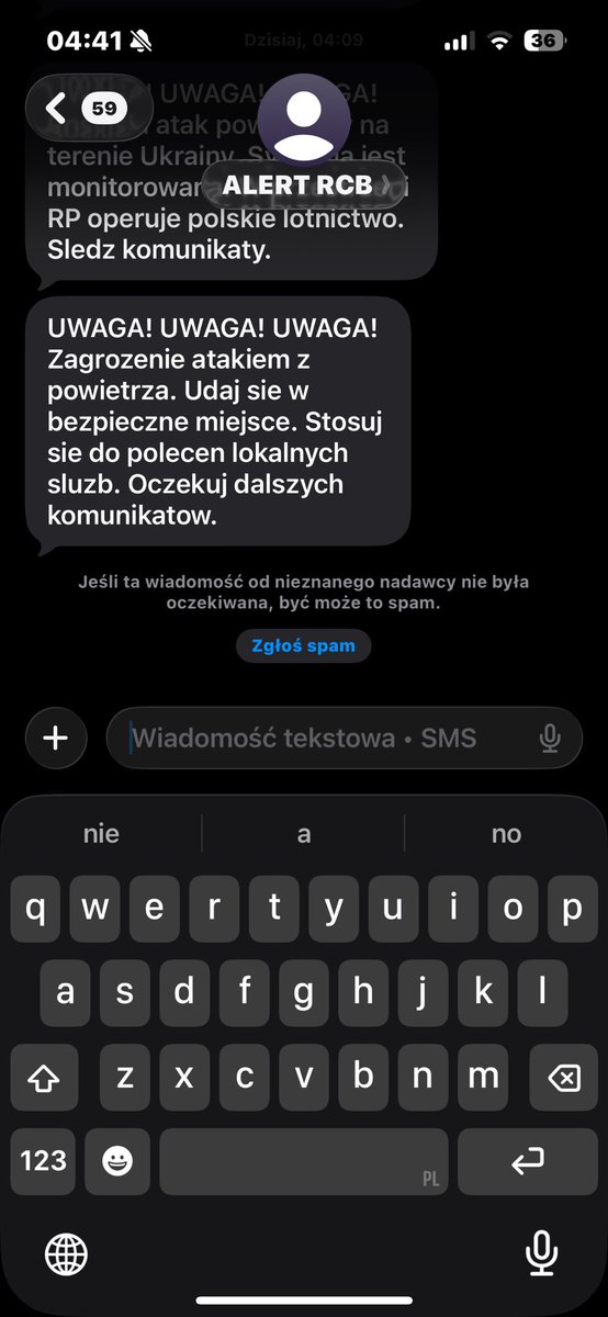 kamekqu's tweet photo. kurwa daj mi spokoj dziewczyno nie odpisze https://t.co/NYCsFxek61