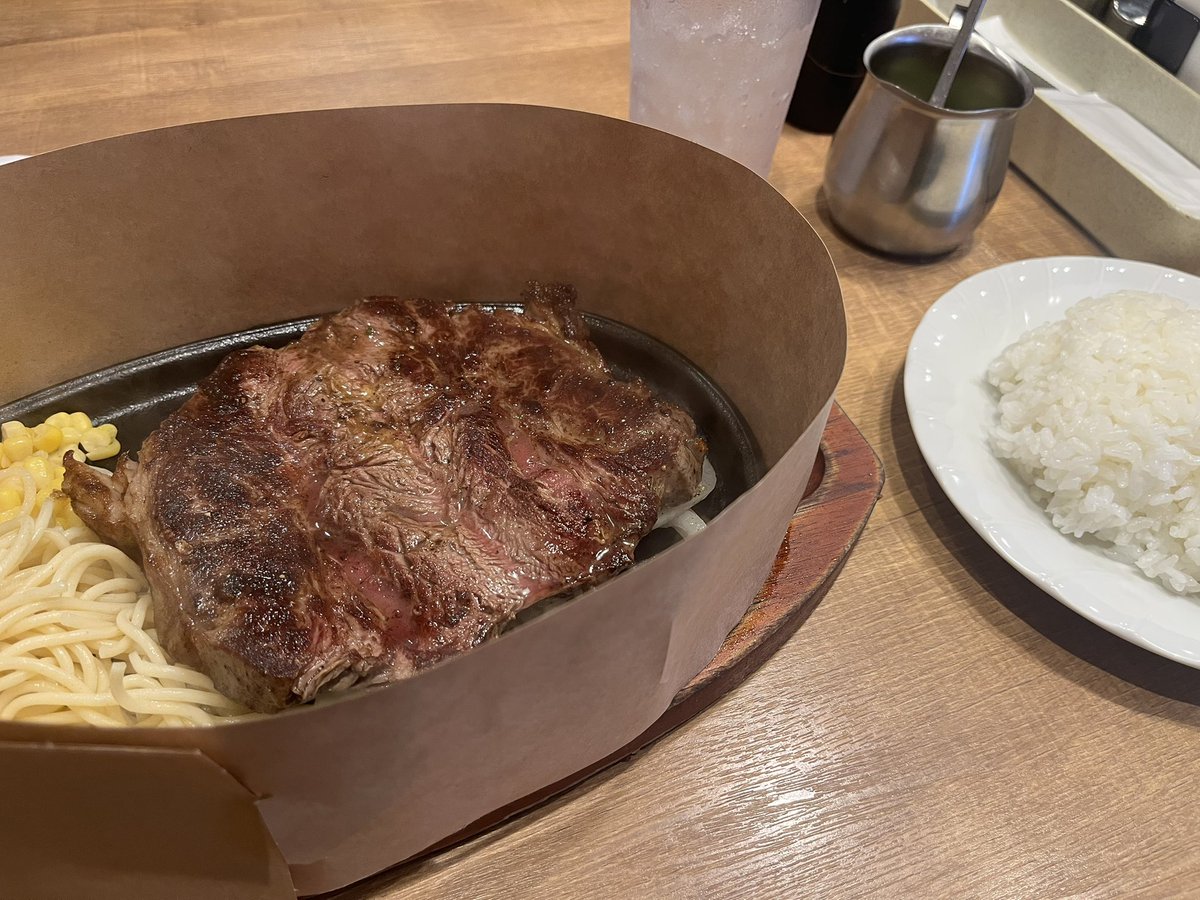 0x92BC's tweet photo. みかづきバースデースペシャルお給仕が始まりましたね https://t.co/vRDZfhZzF2