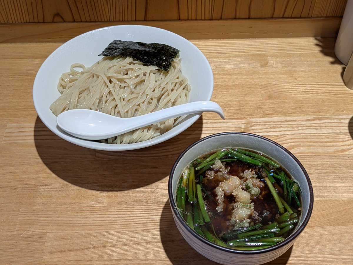 drillparma1's tweet photo. 45分7キロ走って天然温泉
からの
ねぎつけ麺
大盛り（大盛り100円券2枚）

月曜日と水曜日が歯医者で火曜日が介護で金曜日から旅行だからジムに行けない。

木曜日ハードなんだよな（スタジオレッスン） https://t.co/i01bbA0FUK