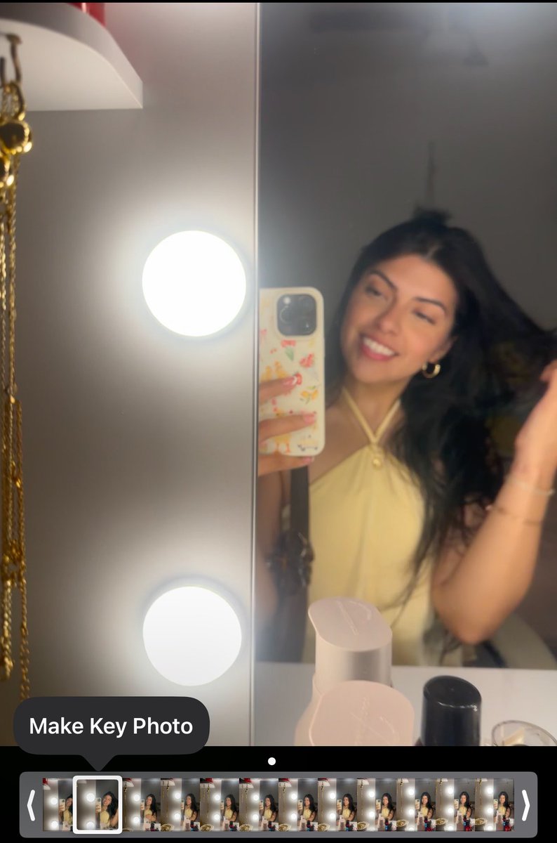 zgataaa's tweet photo. 💛🍯✨🌻 https://t.co/4VbrMxkd53