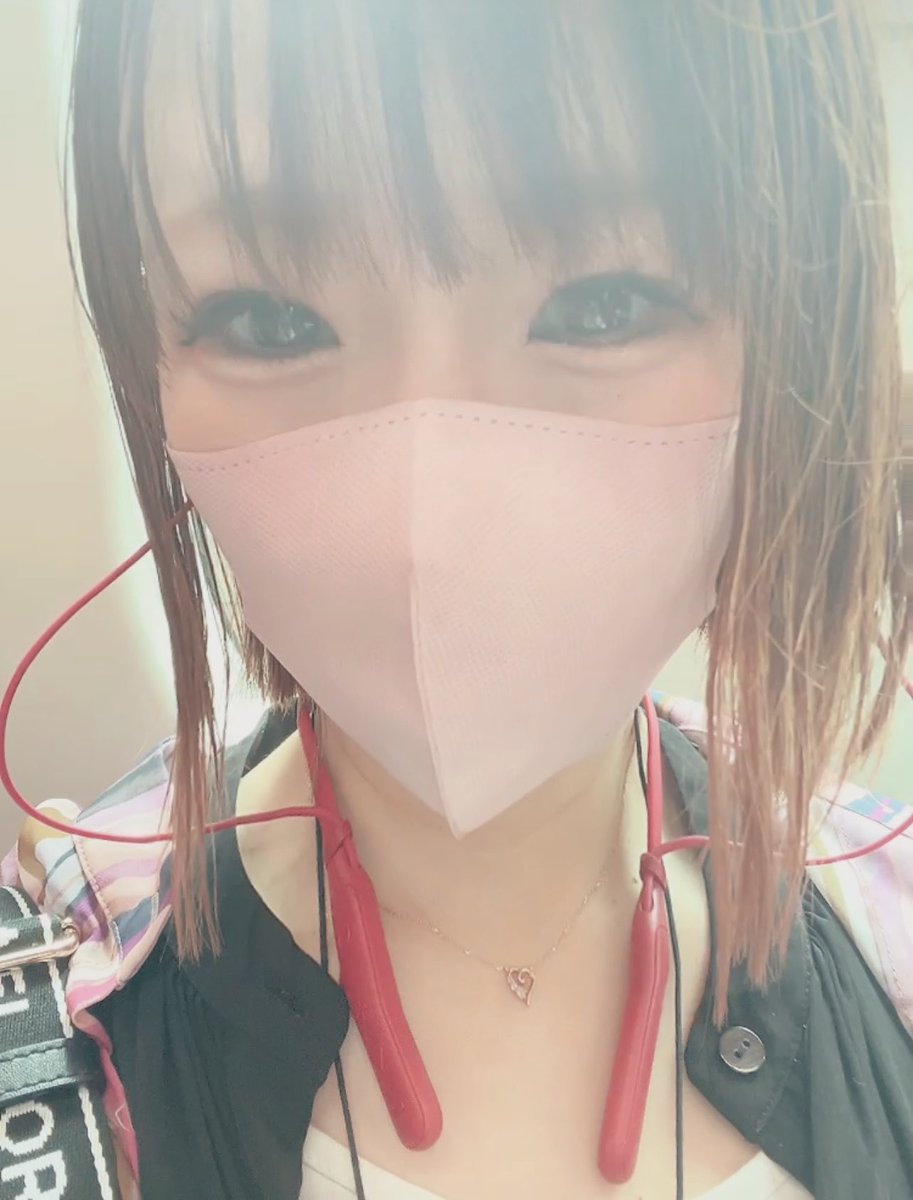 salaxxab's tweet photo. 今日のお弁当😋
昨日もまた唐揚げもらったから昨日のお弁当とあんま変わらない🙈
まだ３連勤目だけど、深夜は配信してるしで睡眠不足すぎて意識朦朧💦
元店長がなんのストレスも感じさせないタイプだから助かってるわ( > ·̫ <)👍🏻🌟

明日からはまたランチの仕事だからおべんと作りは今日まで🤚🏻
今日も頑張るぞー( *˙*˙*)*