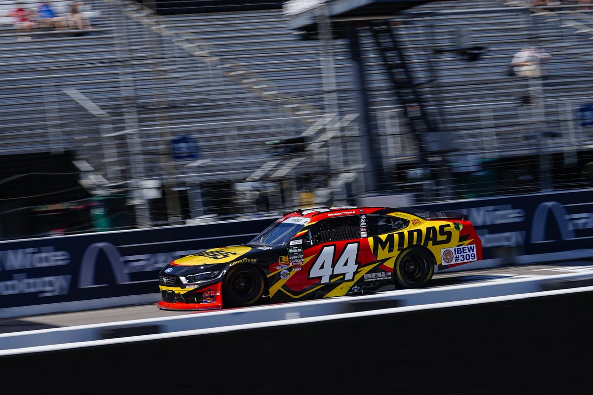 TeamAlphaPrime's tweet photo. 🏁 Final from @WWTRaceway 

P19 - @brennanpoole 
P30 - @LavarScott 

#NuWay225 | @Midas | @Strictlyfriendl https://t.co/6xqbJMME8e