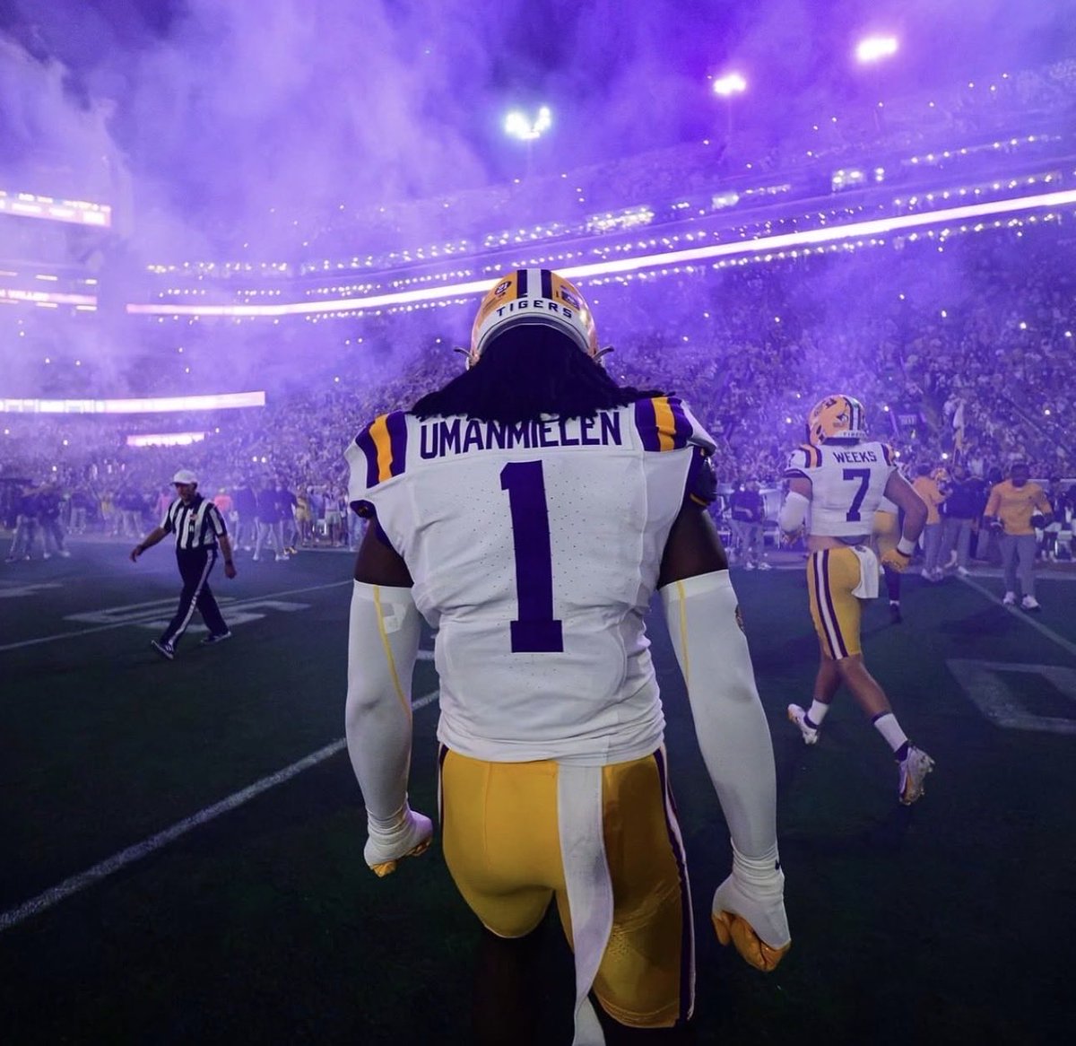 Jayxce's tweet photo. The Best Edge Rusher in The Country 🐯 https://t.co/yxamPR4t1n