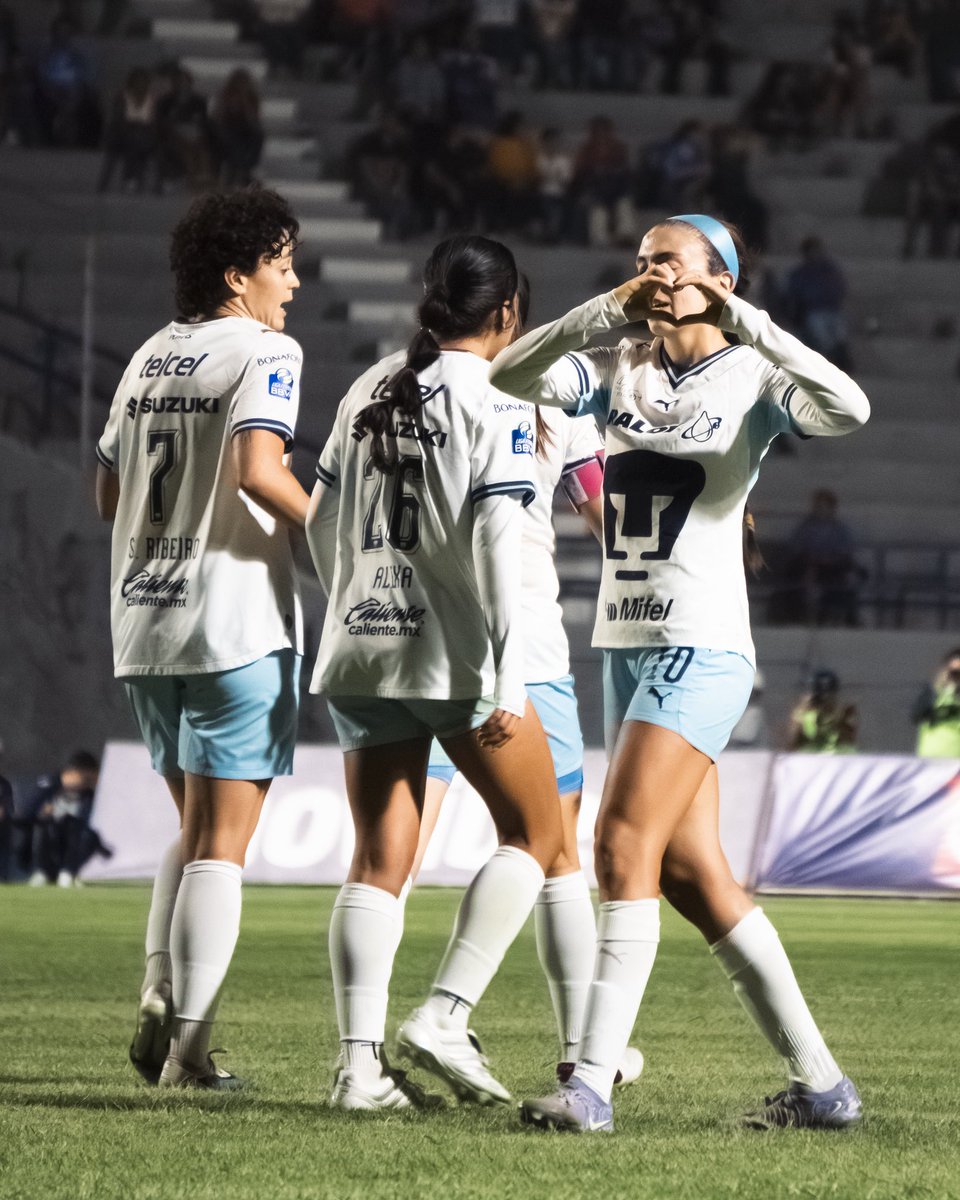 VisualsAgencyMX's tweet photo. @cruzazulfemenil 🆚 @pumasmxfemenil |J6 apertura 2026 @ligafemenilbbva 🏟️ Centenario.

📸: @dmt_ma_ para Visuals Agency MX https://t.co/ktAyLKNEzl