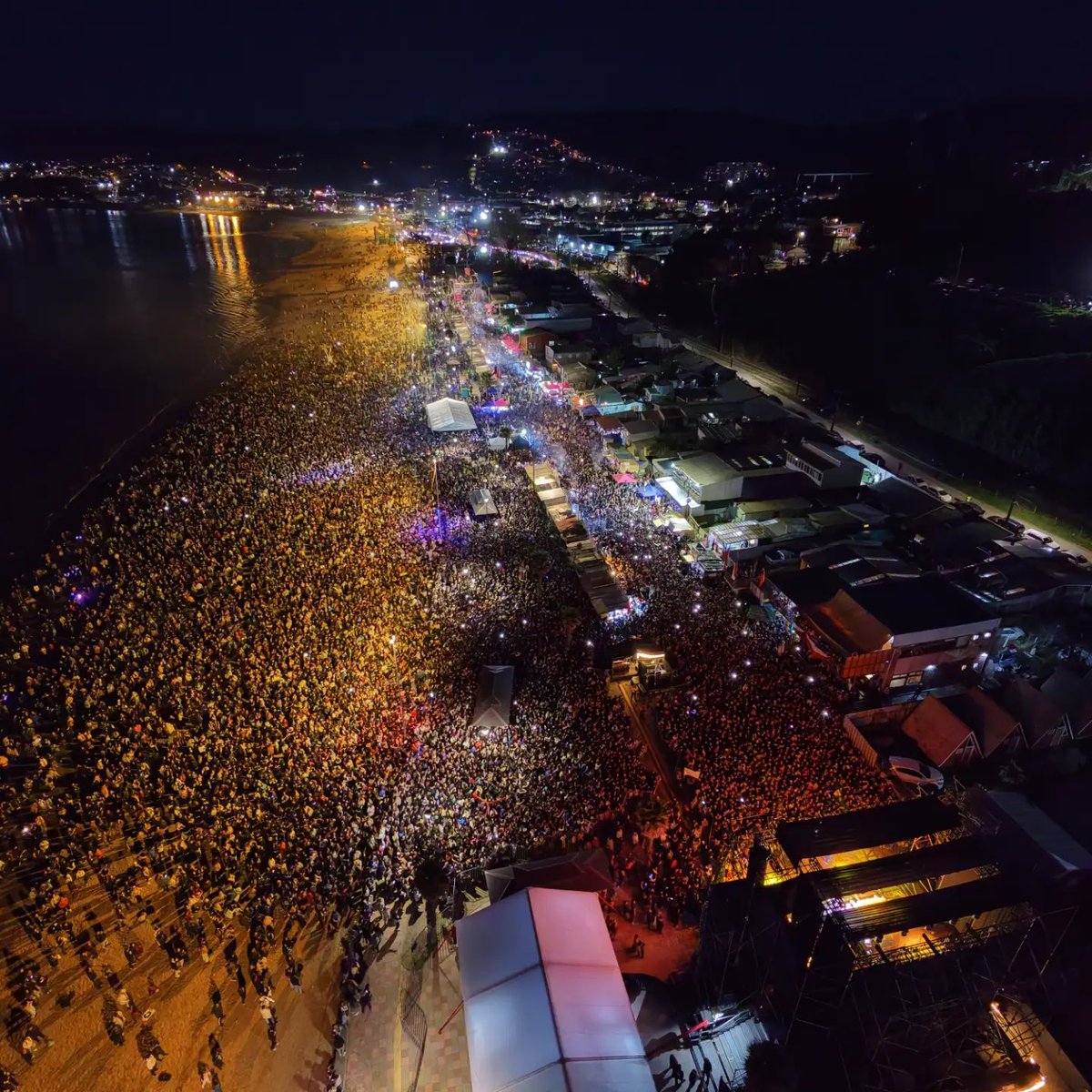 pailitadata's tweet photo. Pailita habría reunido a cerca de 70mil
personas durante su show en Penco. https://t.co/5l2kOy70xX