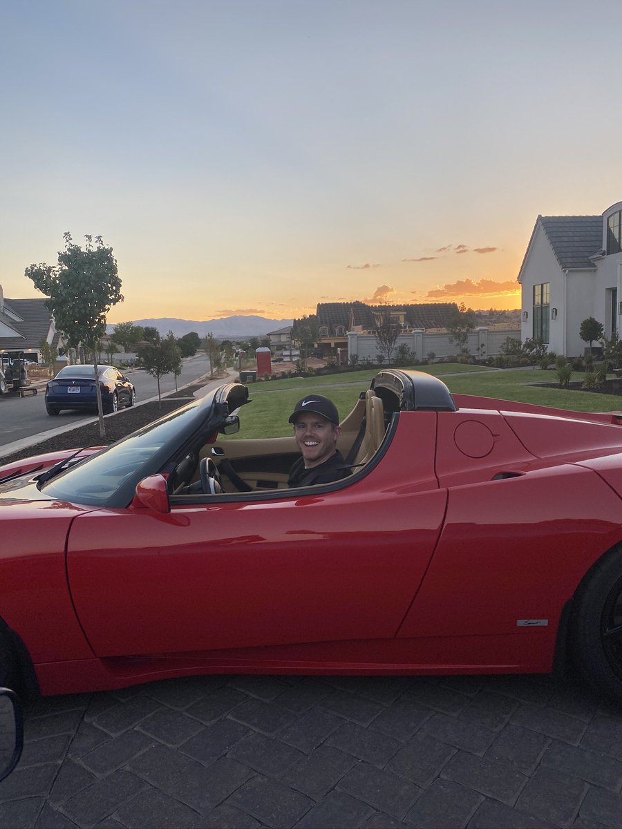 whatsinside's tweet photo. I’ve been dreaming of the Tesla Roadster in my garage since 2017. Owned two OG Roadsters in between. Now after today’s announcement, it is closer to (hopefully) becoming a reality. 🤞 https://t.co/7uBsJgcAhD