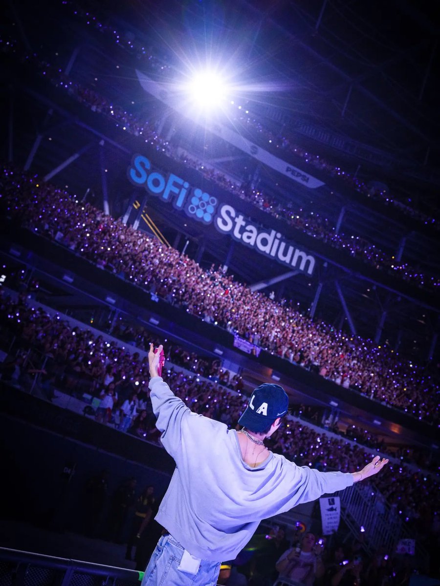 hourjinnie's tweet photo. 260913 | JIN ON INSTAGRAM 📸 

(2) 
#방탄소년단진 #진 #BTSJIN #JIN https://t.co/ZRvOLjVN6l