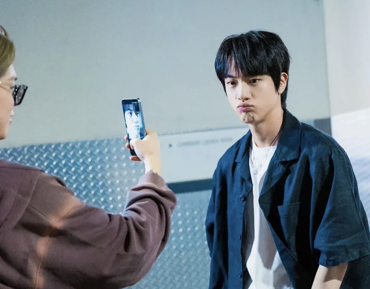 winnttaebear's tweet photo. Cutie https://t.co/VeQoylX2xc