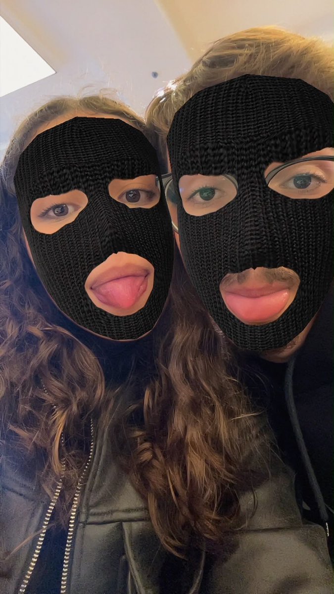 taldobertolasce's tweet photo. Minha melhor amiga, minha namorada ❤️ https://t.co/ANVjJ2ilZb