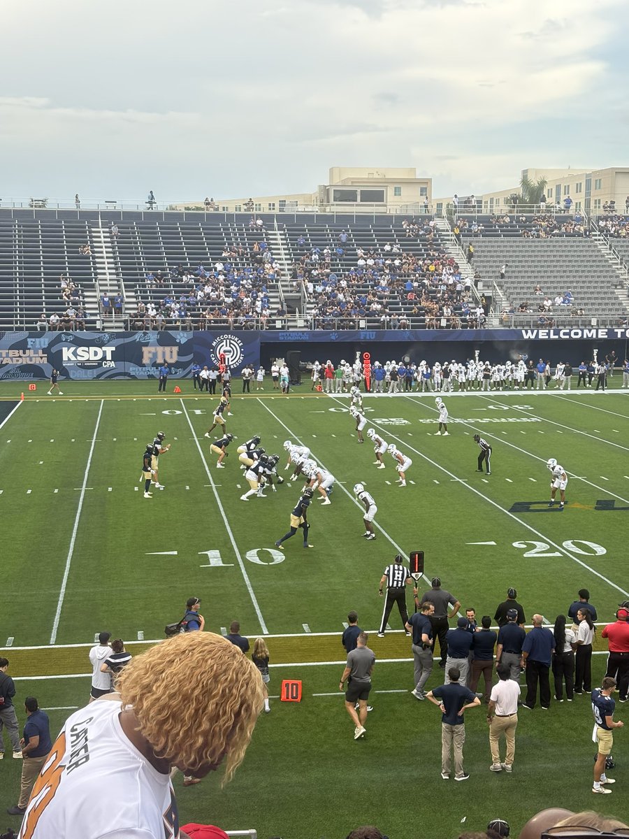 Romeofloreaa's tweet photo. Congrats to @FIUFootball for an amazing win over Buffalo (33-20) and a HUGE Thank You to @FIUFBRecruiting a  Gameday Visit. I’m looking forward to being a Future Panther 🐾 3️⃣0️⃣5️⃣
@HCWillieSimmons @CoachFrankPonce @CoachJB_4 @Coach_Dewitt @AliciaPayneFIU @PeterHontas_305 https://t.co/dUJyevbm4a
