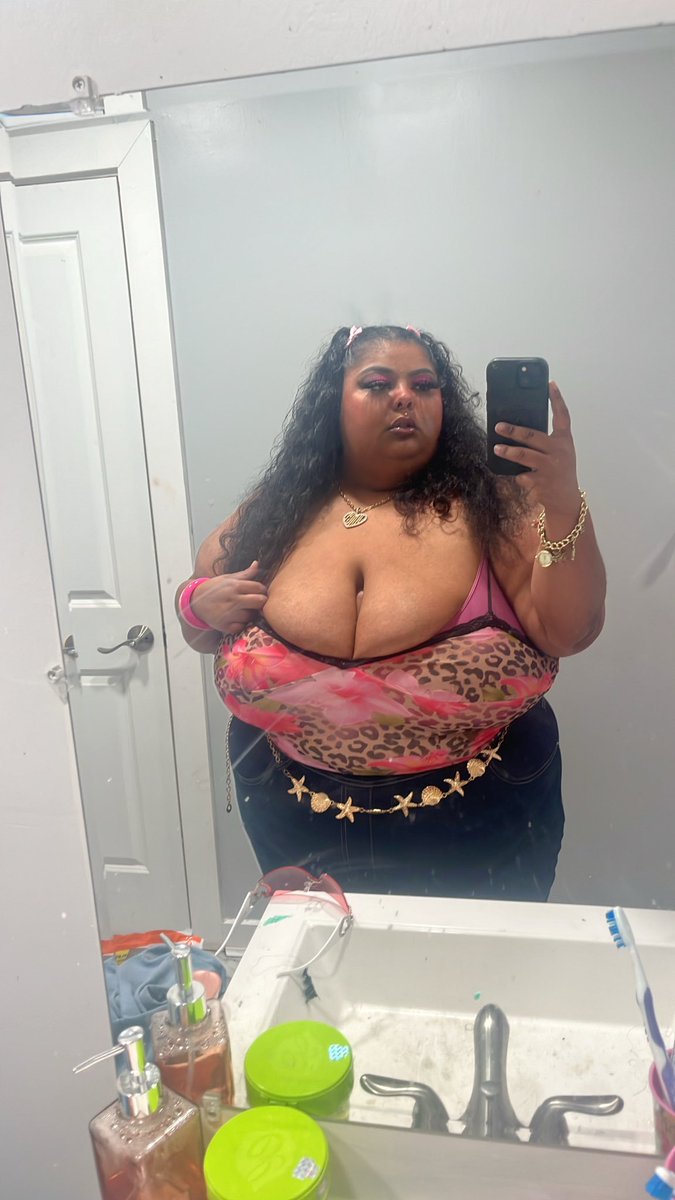 pinkfruitybitch's tweet photo. Bad Gyal💀 https://t.co/1nO5bYPDAA