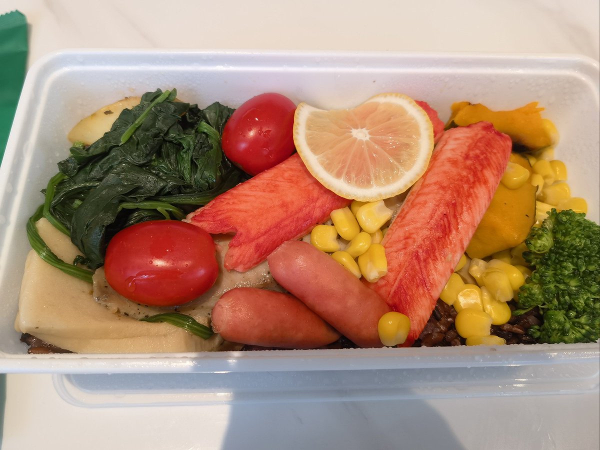 robex862966's tweet photo. Just swapped my late-night takeout for a homemade veggie bowl, and my energy levels have never been higher! Small daily shifts make the biggest wins https://t.co/jwJL9lcwnM