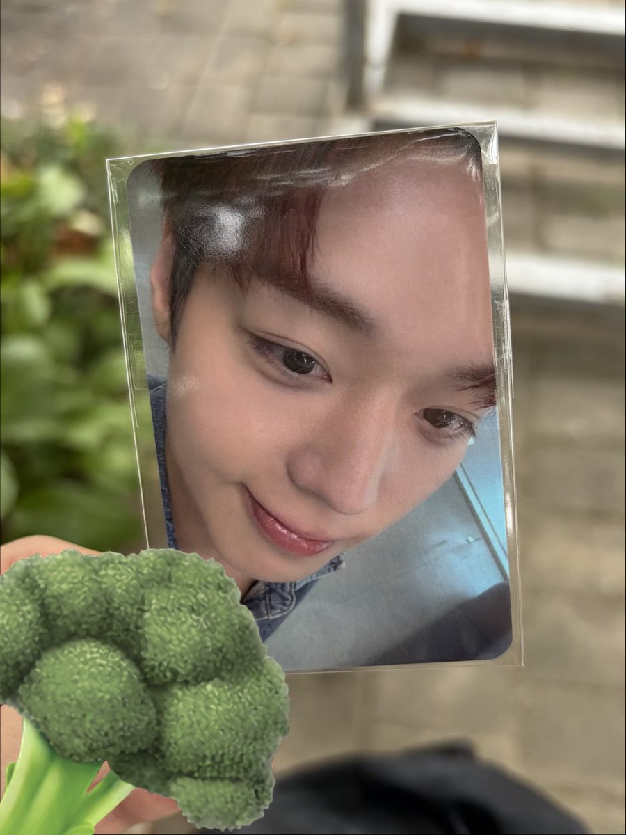 dotorjihoon's tweet photo. 귀엽고만 https://t.co/t7R5AUtHTd